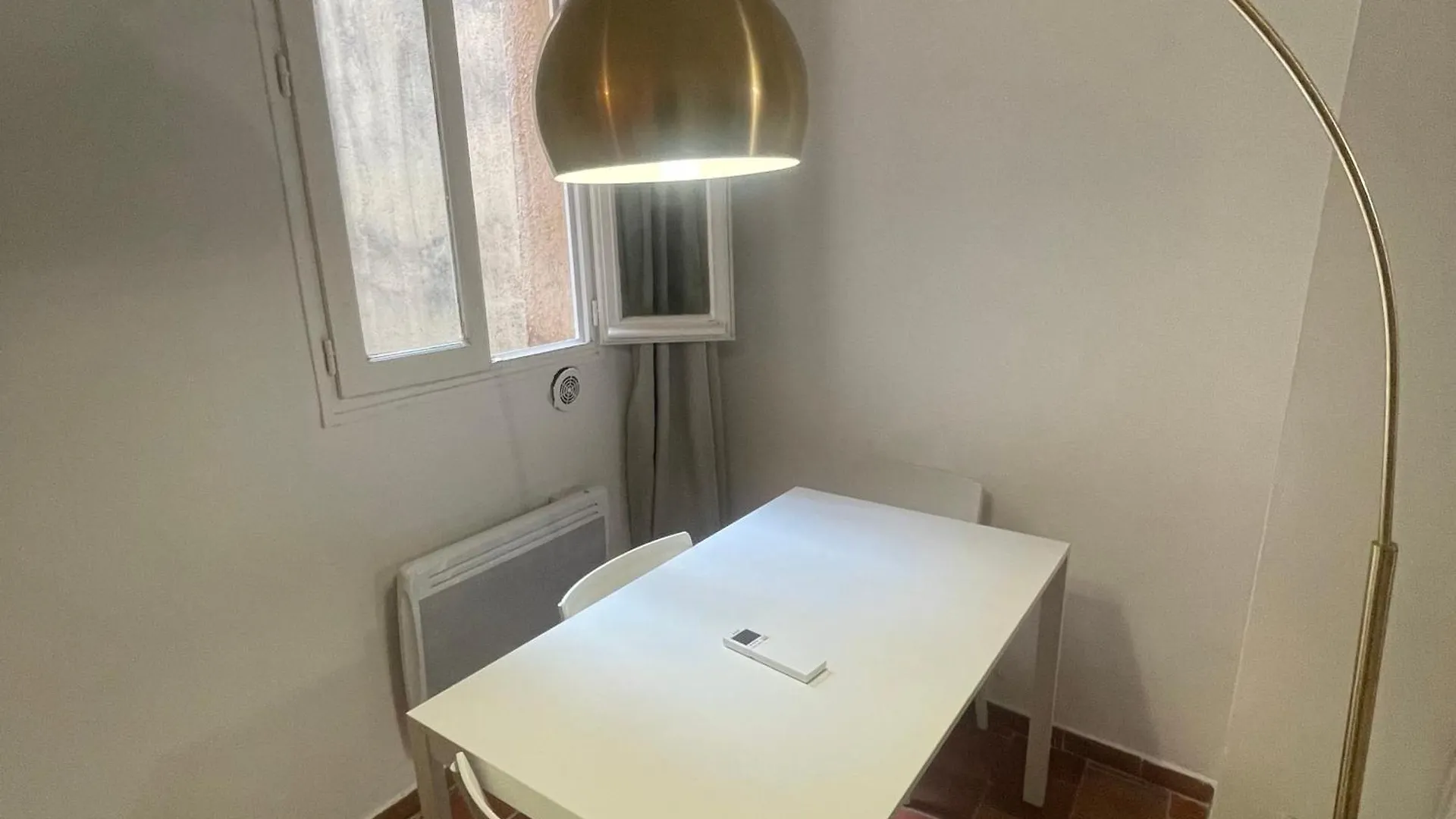 Charming Apartment In Aix-En-Provence 0*,